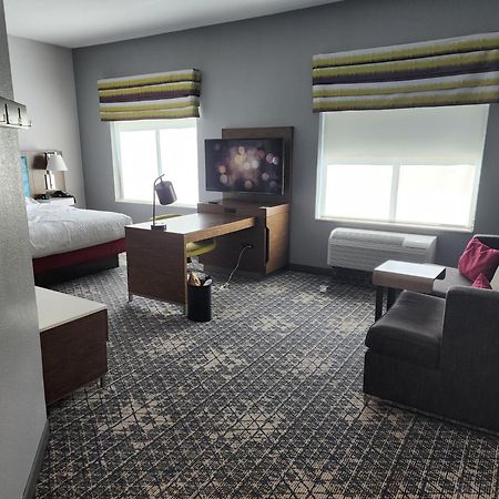 Hampton Inn & Suites Pittsburgh New Stanton Pa Eksteriør billede