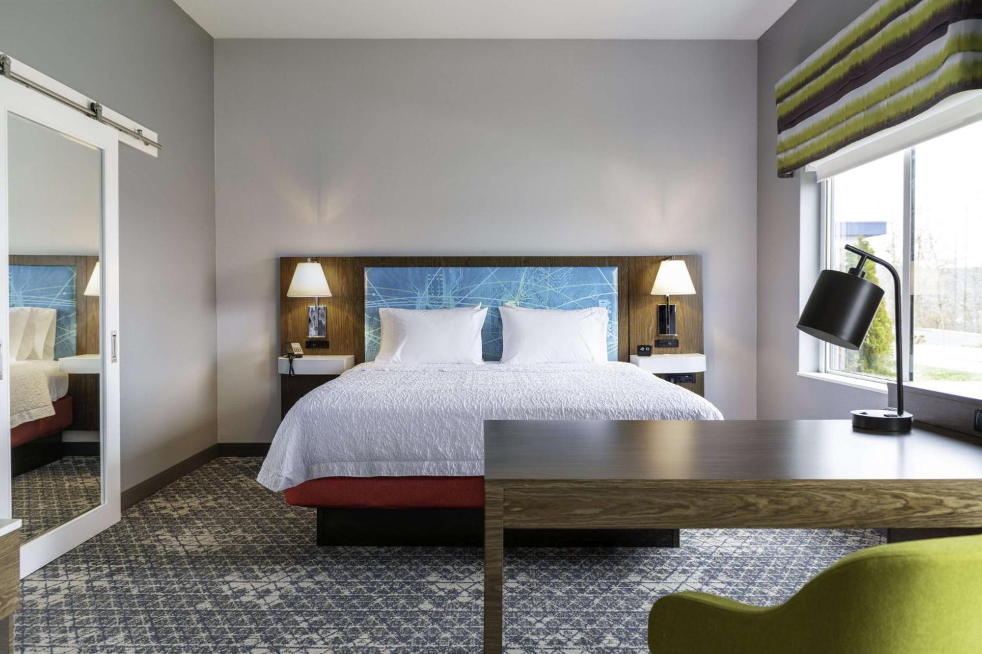 Hampton Inn & Suites Pittsburgh New Stanton Pa Eksteriør billede